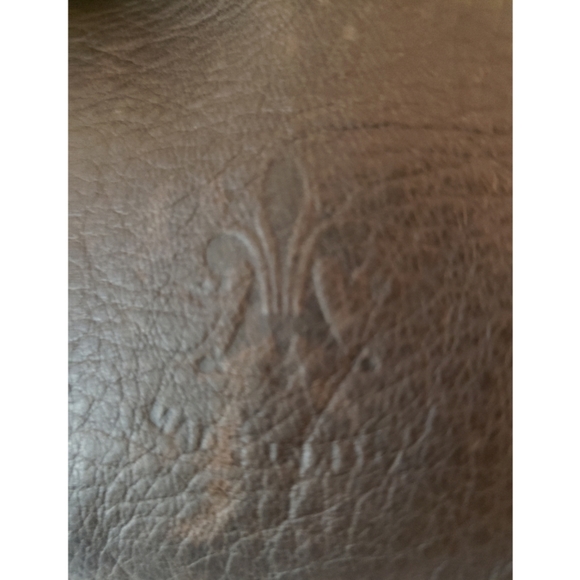 🎉Vera Pelle leather cross body 8.6x7.5x0.79 🎉DESIGNER CLEARANCE DEAL - Picture 4 of 12